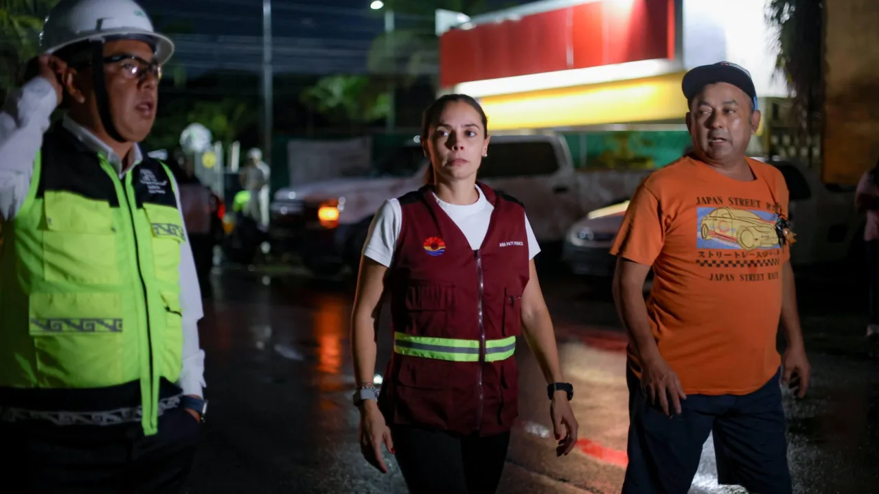 Constata Ana Paty Peralta labores de limpieza y refuerzan acciones frente a temporada de lluvias