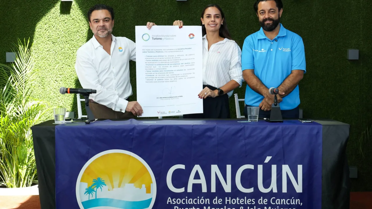 Cancún, primer destino de México en sumarse a la Iniciativa Mundial sobre Turismo y Plásticos de ONU Turismo
