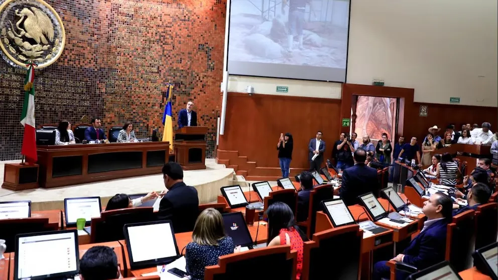 Jalisco rechaza iniciativa de Morena sobre cambio de sexo en actas de menores