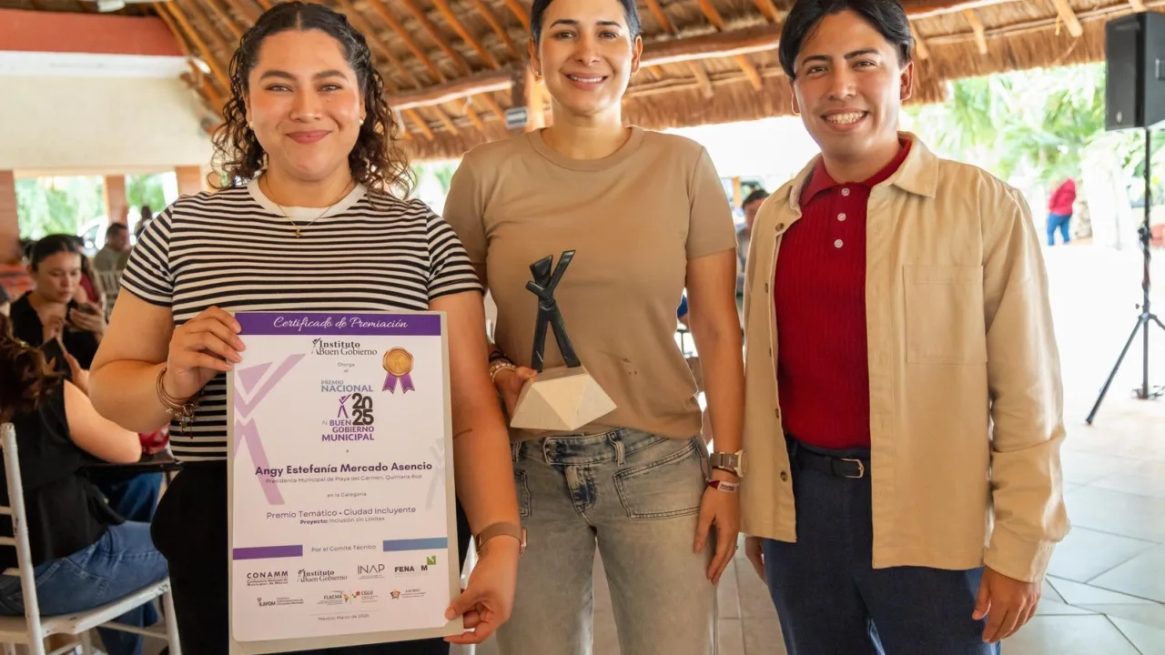 Recibe Estefanía Mercado premio nacional de Buen Gobierno