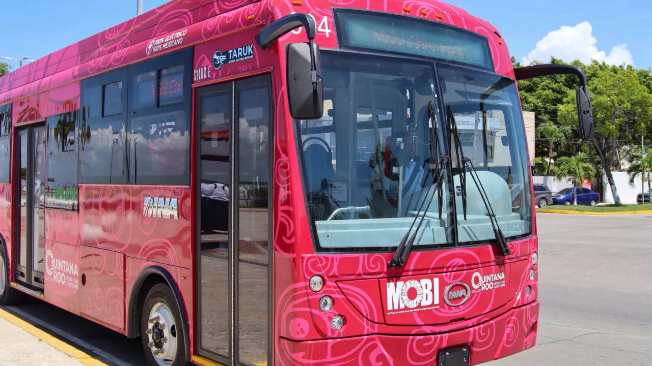 Chetumal recibe los primeros autobuses eléctricos Taruk; es la primera ciudad del país con estas unidades: Mara Lezama