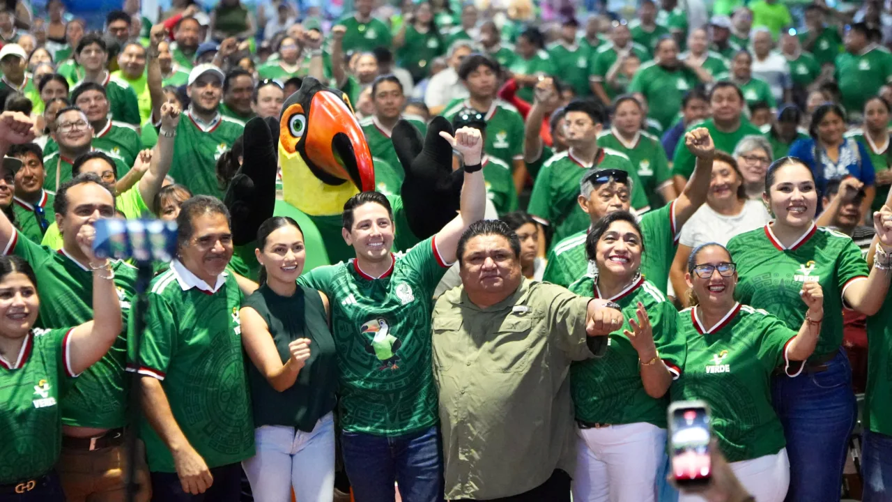 Regidora Ana Arana se suma al PVEM en Cozumel