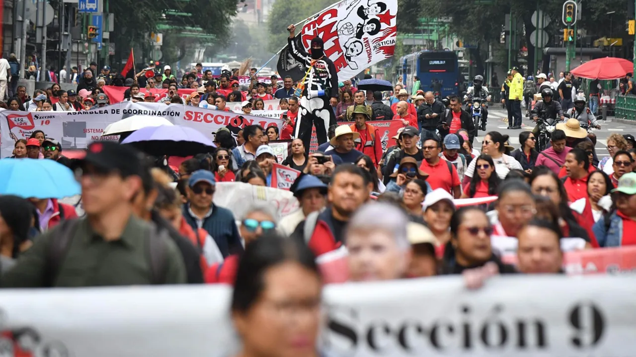 CNTE mantendrá huelga nacional