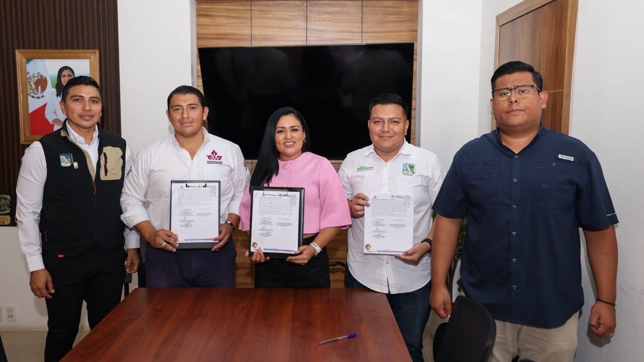 Blanca Merari firma convenio de colaboración en apoyo a familias portomorelenses