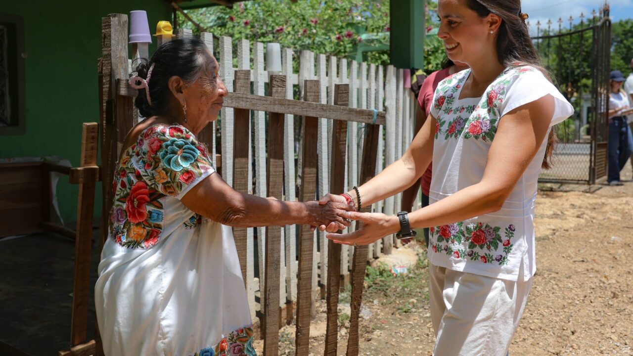 Reconoce Ana Paty Peralta  el trabajo de productores locales de Lázaro Cárdenas
