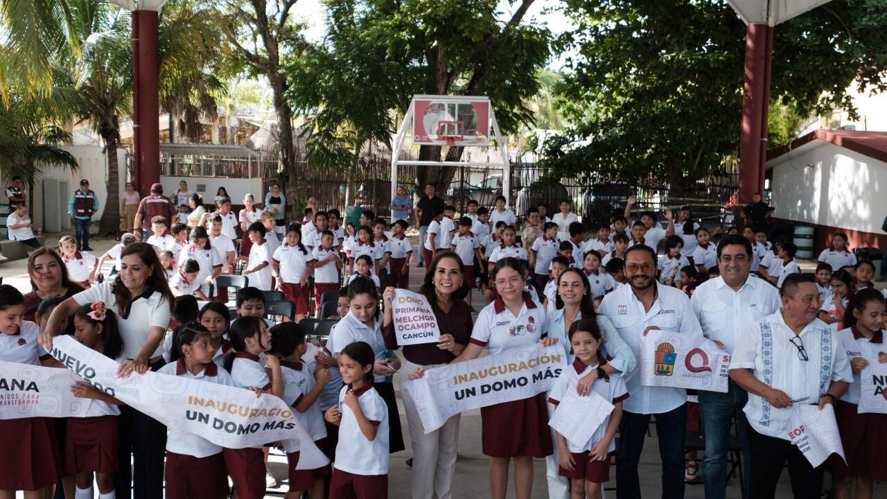 Inaugura Mara Lezama domo en primaria de Cancún tras más de 70 años de espera